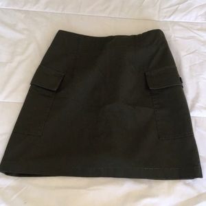 Brandy Melville cargo skirt In Army Green